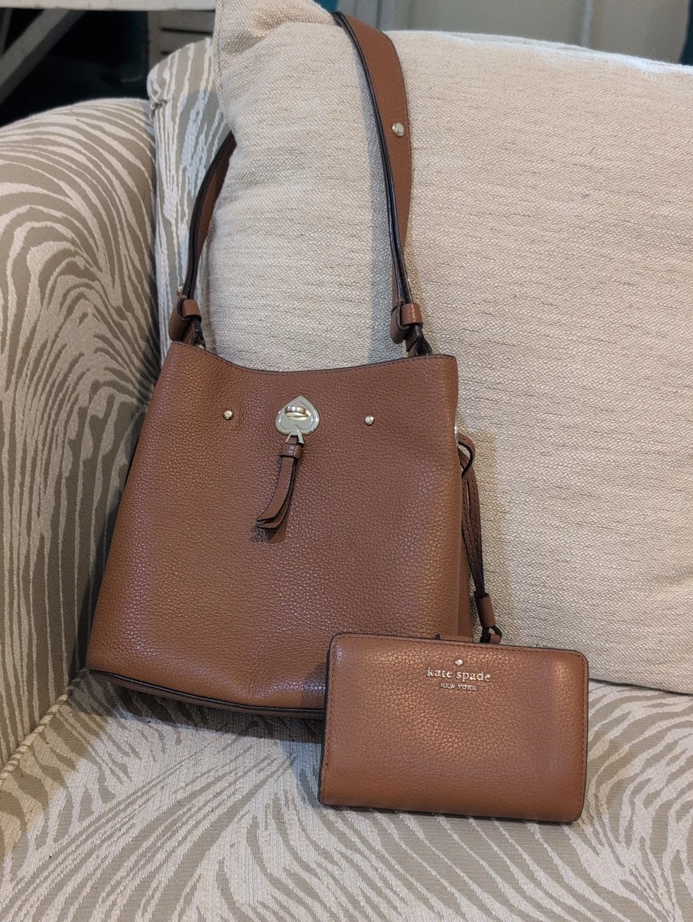 Kate Spade Marti Bucket Bag And Matching Wallet  Set With COA